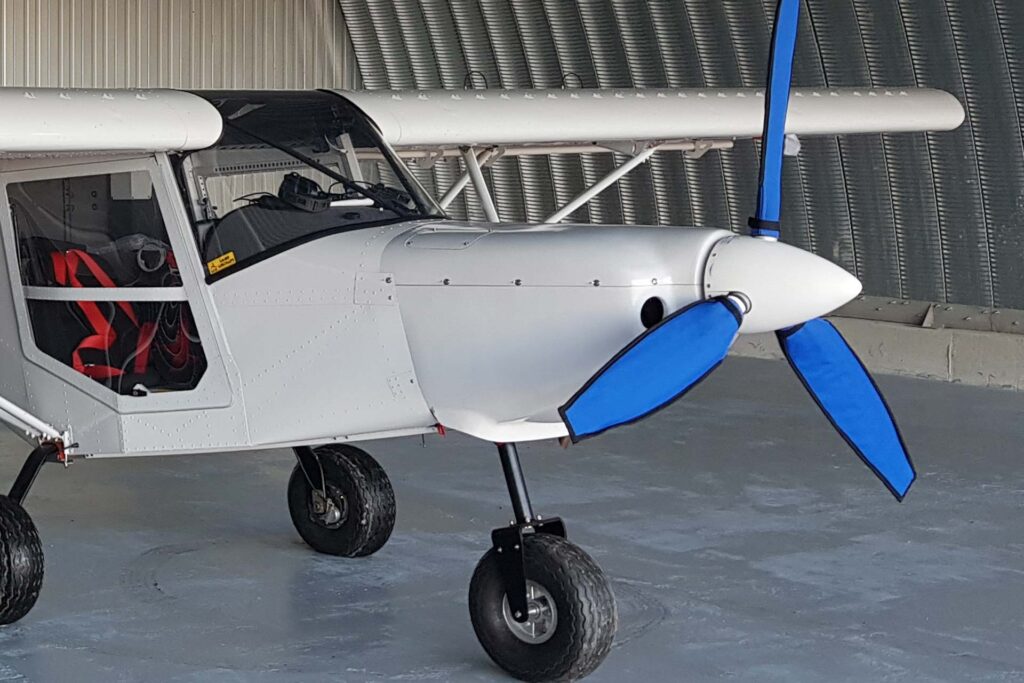 avion-hangar-aerodrom-vama-veche